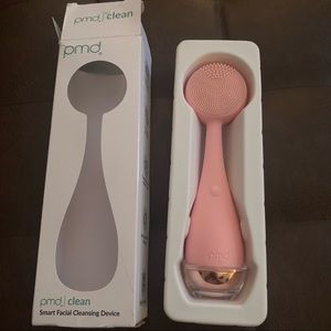 SOLD✨ PMD | *NEW* Clean Facial Cleanser